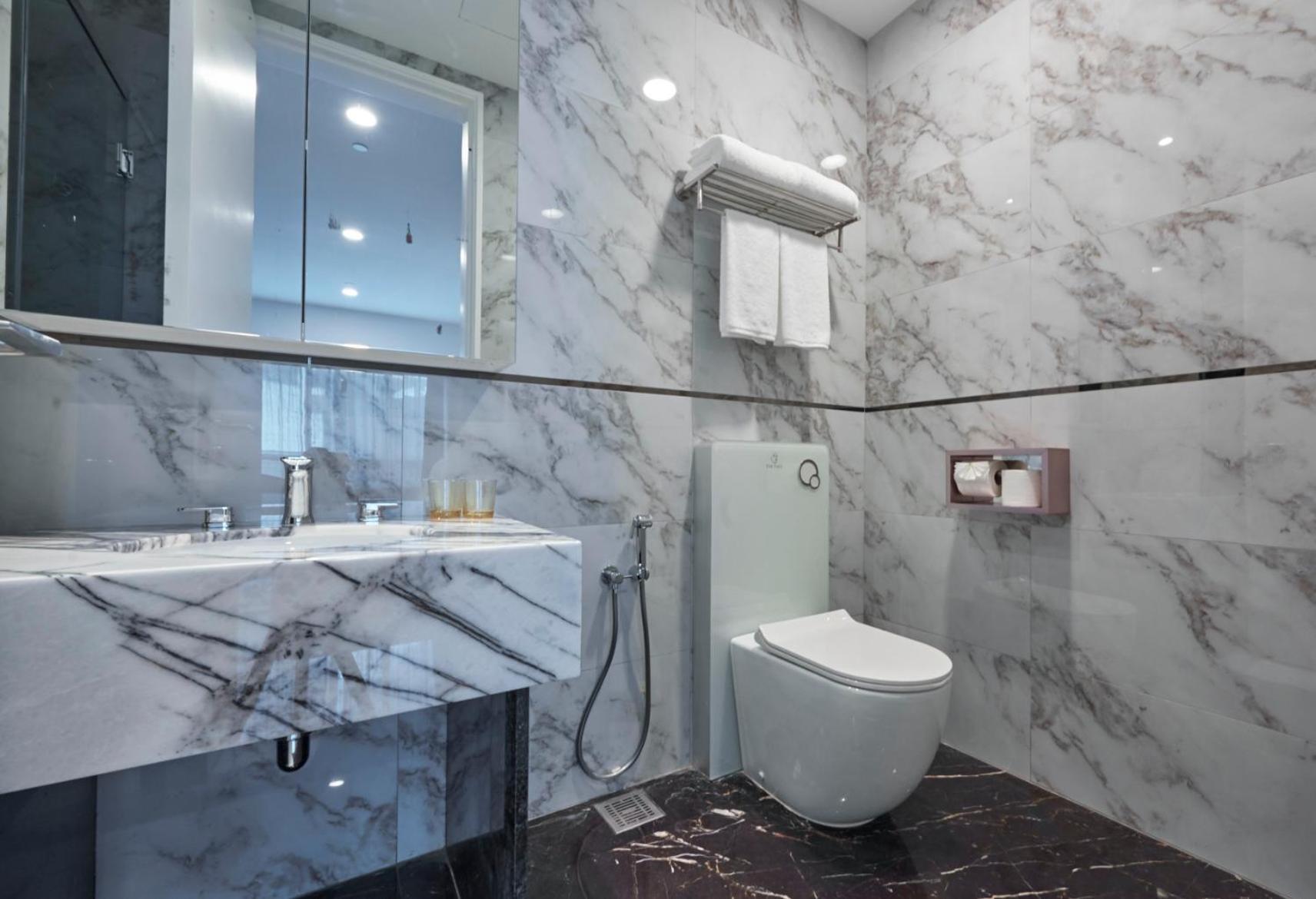 The Face Style Hotel Kuala Lumpur Exterior foto Bathroom
